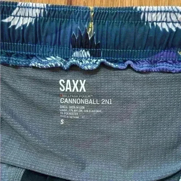 Saxx Cannonball 2N1 Swim Trunks Size Small Blue Purple White Bird Ballpark Pouch - Picture 9 of 11